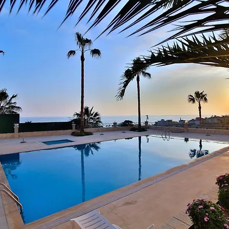 Beautiful Green Apartment At Cleopatra Beach